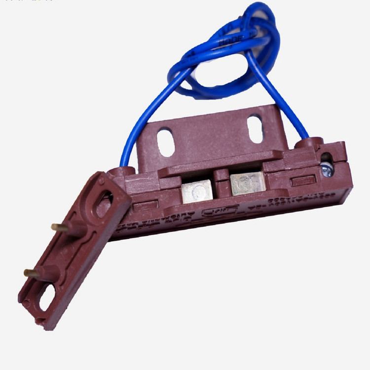 دوشاخ همراه کنتاکت 